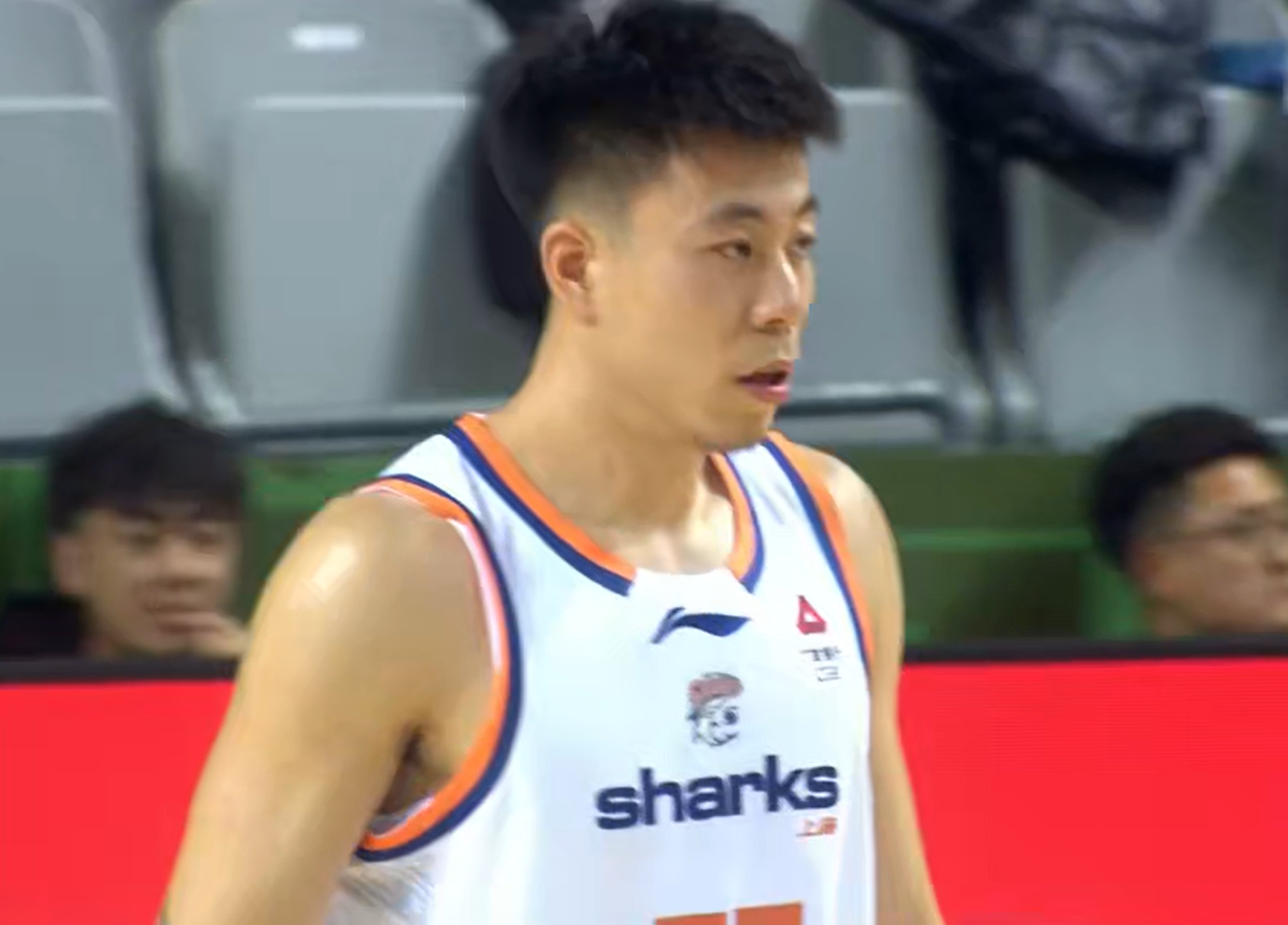 开云注册-失望！男篮顶级锋线打36分钟，只得5、分 球迷：郭士强还要他吗？